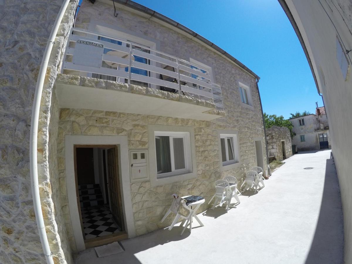 Apartments And Rooms By The Sea Bibinje, Zadar - 6199 Kültér fotó